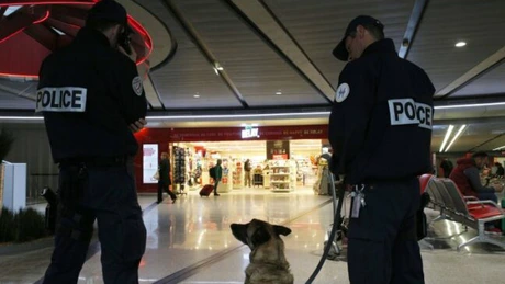 Noi condiţii de intrare în Franţa - autoizolare şapte zile, urmată de alt test PCR