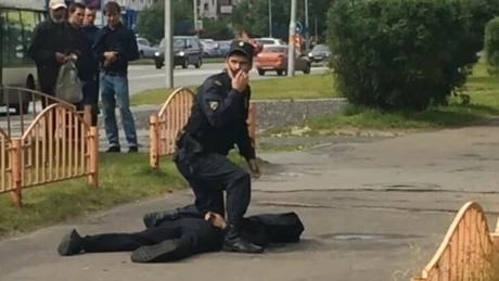 Atac cu cuţitul în Rusia. Un bărbat a înjunghiat opt persoane şi a fost împuşcat de poliţie