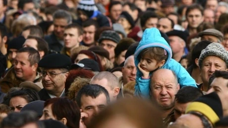 Natalitatea, la cote alarmante în România: Fenomenul îmbătrânirii demografice s-a accentuat. Care este vârsta medie a populaţiei
