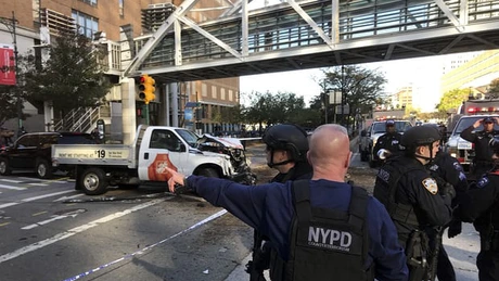 Alerta de securitate în New York. Focuri de armă în Manhattan. Mai multe persoane ar fi fost ucise, iar altele au fost rănite
