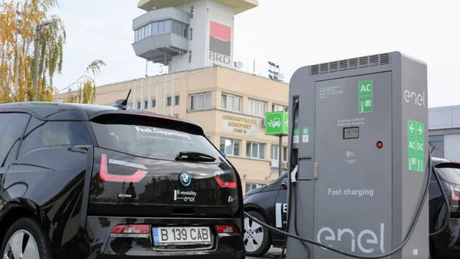 Viitorul maşinii electrice: costul bateriilor va scădea cu 60% până în 2025