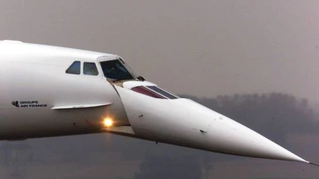 Vârful original al unui avion Concorde, estimat între 45.000 şi 60.000 de lire sterline, scos la licitaţie