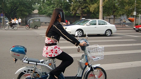 UE impune taxe provizorii la importurile de biciclete electrice din China
