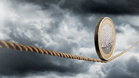 BCE avertizează că zona euro este din ce în ce mai vulnerabilă la şocurile financiare
