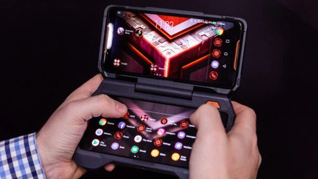 Telefonul de gaming Asus ROG Phone, disponibil în România la preţuri începând cu 4.300 de lei - FOTO