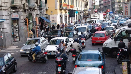 Restricţii la Roma pentru automobilele poluante din ianuarie 2019