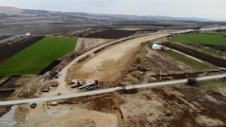 Autostrada Sebeş – Turda: CNAIR anunţă o mobilizare slabă a constructorului grec Aktor pe lotul 2 (VIDEO)