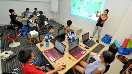 Japonia introduce cursuri obligatorii de programare la clasele primare începând cu 2020