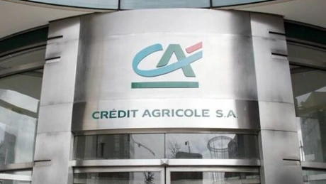 Patru instituţii financiare au notificat BNR că vor să cumpere Credit Agricole România: două bănci greceşti, un fond american şi unul bulgar