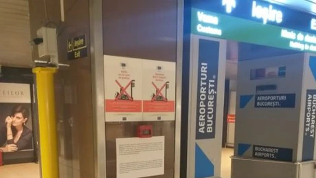 Coronavirusul din China - Panouri speciale în Aeroportul Otopeni, în limbile chineză, engleză şi română, pentru pasagerii cu simptome suspecte