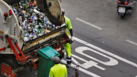 Consiliul Concurenţei: deşeurile reciclabile pot fi colectate şi de alte companii, nu doar de cele de salubritate