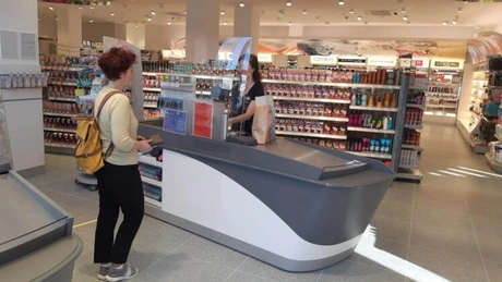 Dm drogerie markt anunţă că a luat măsuri speciale pentru protecția clienților şi angajaţilor