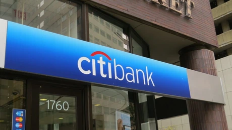 Citibank estimează că remitențele globale vor scădea în acest an sub 100 de miliarde de dolari