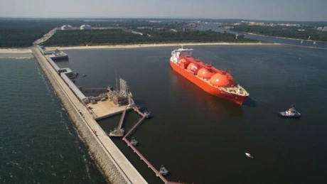 Polonia majorează capacitatea terminalului de gaze naturale lichefiate de la Marea Baltică