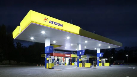 Auchan va deschide 400 de magazine de proximitate în benzinăriile Petrom