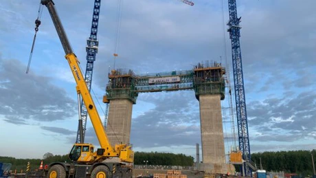 Asociaţia Pro Infrastructura: Podul suspendat peste Dunăre riscă să devină cel mai ruşinos muzeu din istorie
