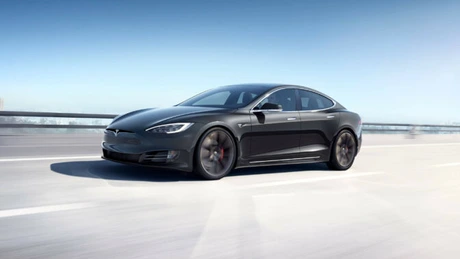 Tesla majorează preţul sedanului Model S comercializat în Europa
