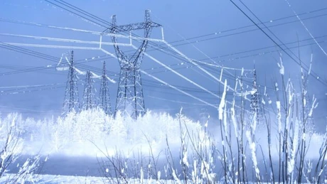 Consumul de electricitate al ţării a depăşit 9.500 de MW luni seara şi se apropie de maximul istoric