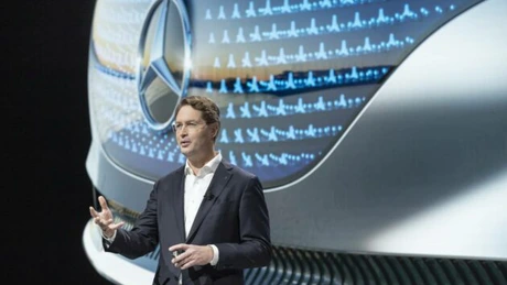Daimler va investi peste 40 mld. euro pentru a dezvolta autovehicule electrice