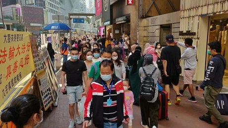 Autoritățile din Hong Kong vor să impună vaccinarea obligatorie a angajaților străini care lucrează la domiciliu