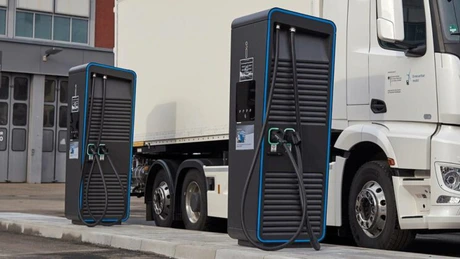 Daimler Trucks, AB Volvo şi Traton - parteneriat pentru instalarea a 1.700 de stații de încărcare pentru vehicule electrice