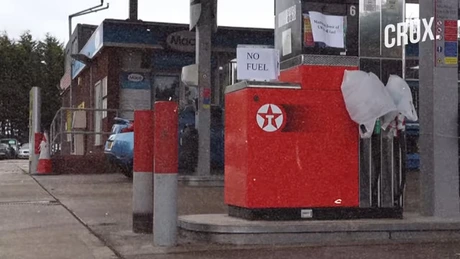 Armata se va implica în gestionarea livrărilor de combustibili în Marea Britanie, pentru a rezolva actuala penurie