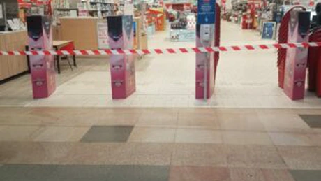 Update: Auchan anunță că aproape a finalizat remedierea problemelor. ANPC propune închiderea a patru hypermarketuri Auchan din București pentru cel mult jumătate de an. Controale și amenzi GALERIE FOTO