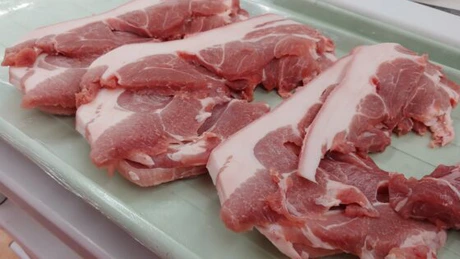 România revine în topul statelor europene unde se scumpește cel mai mult carnea de porc