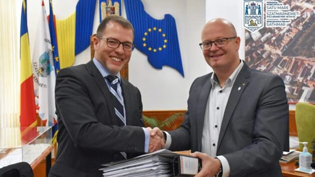 Grupul israelian Shikun Binui, care construiește apartamente la București, intră în energie alături de Emanuel Muntmark și construiește un parc fotovoltaic în Satu Mare