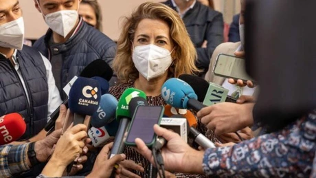 Guvernul de la Madrid va acorda subvenții tinerilor care locuiesc cu părinții ca să se poată muta