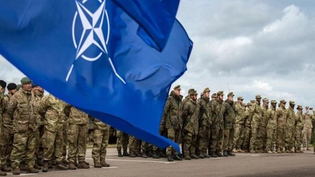 Preşedintele Iohannis salută disponibilitatea Franţei de a contribui cu trupe NATO pe teritoriul României