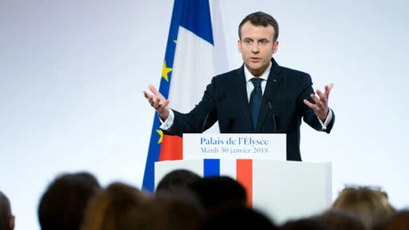 Macron avertizează că războiul va fi unul de durată și că Franta trebuie să fie pregătită pentru a suporta consecințele economice