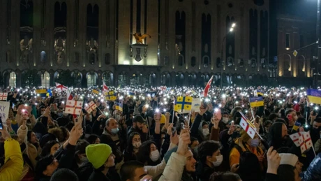 Zeci de mii de persoane au participat în Georgia la manifestații de protest împotriva invaziei ruse din Ucraina