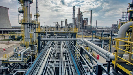 Rafinăria Petrom din România a asigurat carburanți pentru rețelele OMV din Ungaria, Slovacia și Slovenia cât timp rafinăria de la Viena a fost închisă în urma accidentului de vara trecută