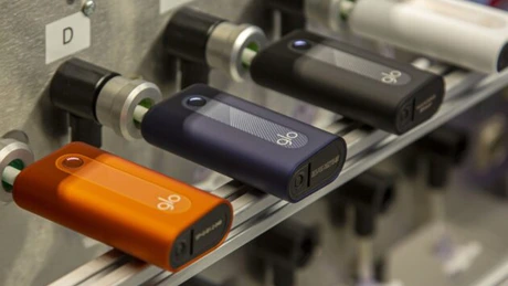 Cercetătorii trag un semnal de alarmă: supra-reglementarea noilor dispozitive poate întoarce consumatorii la țigările care ard