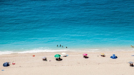 Grecia vrea să înceapă sezonul turistic estival la 1 martie