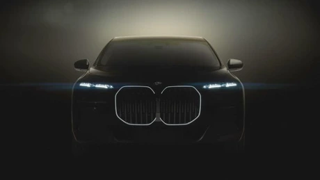 BMW a prezentat mașina care își schimbă culoarea dacă apeși pe un buton