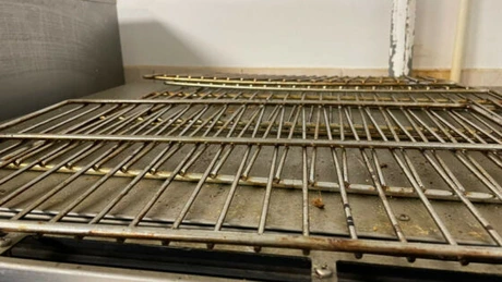 Dezastru găsit de ANPC în urma unui control la o cantină aparținând DGASMB. Comisarii au aplicat o amendă de 10.000 de lei