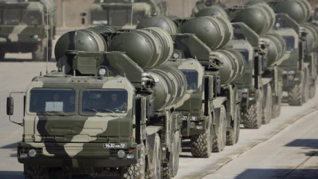 Vladimir Putin anunţă desfăşurarea de noi rachete intercontinentale Sarmat