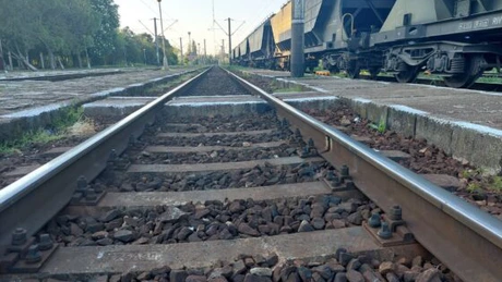 Guvernul a aprobat indicatorii tehnico-economici pentru reabilitarea liniei feroviare Craiova - Drobeta Turnu Severin - Caransebeş
