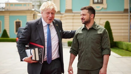 Boris Johnson, din nou în vizită la Kiev. A propus ucrainenilor ca 10.000 de soldați să fie instruiți de forțele britanice