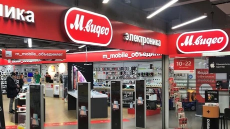 Retailerii ruşi de electronice au început să vândă telefoane second hand din cauza ofertei restrânse