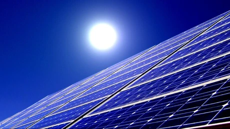 Niculescu, Ministerul Energiei: Investiţiile în noi capacităţi din fotovoltaic şi eolian se ridică la 457 milioane de euro