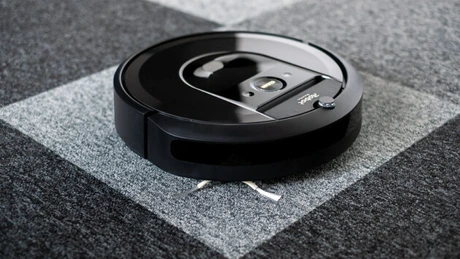 Amazon preia compania care produce aspiratoarele robot Roomba pentru suma de 1,7 miliarde de dolari