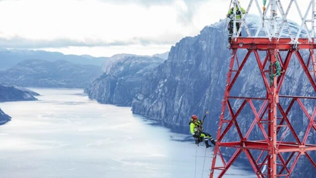 Operatorul rețelei norvegiene de energie electrică reduce la zero tarifele până la sfârșitul lui 2023, pentru a-i sprijini pe consumatori