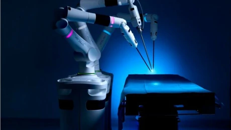 Compania britanică Cmr Surgical, care a creat robotul chirurgical Versius, intră în România