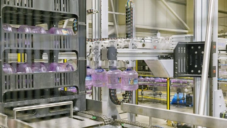 La Fântâna a investit două milioane de euro într-o linie de îmbuteliere automatizată la fabrica din Tălmaciu