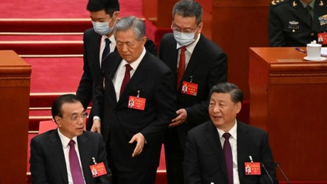 Congresul Partidului Comunist Chinez s-a încheiat. Xi Jinping și-a asigurat fără emoții un al treilea mandat, premierul Li Keqiang n-a mai intrat în Comitetul Central, iar fostul președinte Hu Jintao a fost escortat afară