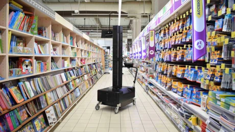 MARCEL, primul robot de retail din România, va fi lansat de Carrefour. Este capabil să identifice prețurile de la raft și să raporteze când nu corespund
