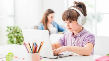 Aproximativ 72% dintre copiii care accesează internetul s-au confruntat cu cel puțin o amenințare cibernetică online - studiu